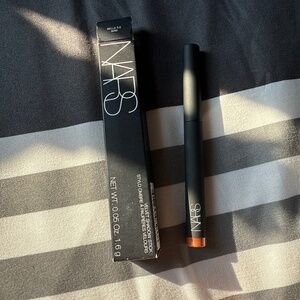 NARS shadow stick
